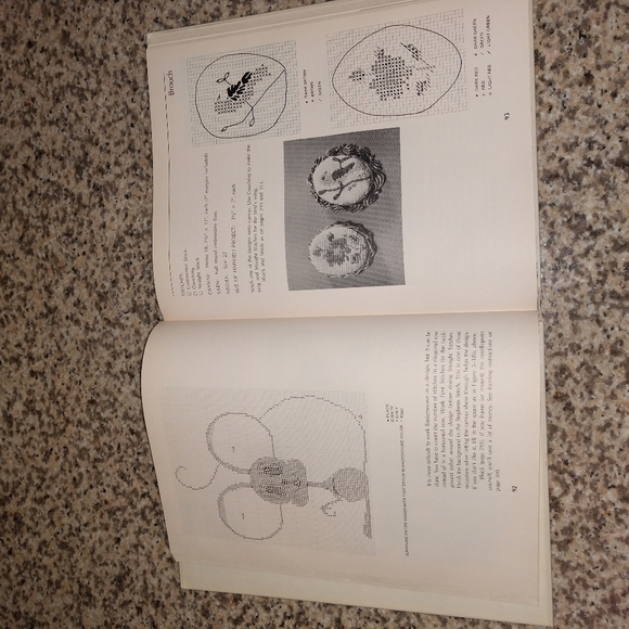 Vintage 1978 Teach Yourself Needlepoint by Jo Ippolito Christensen, gently used - Picture 6 of 12